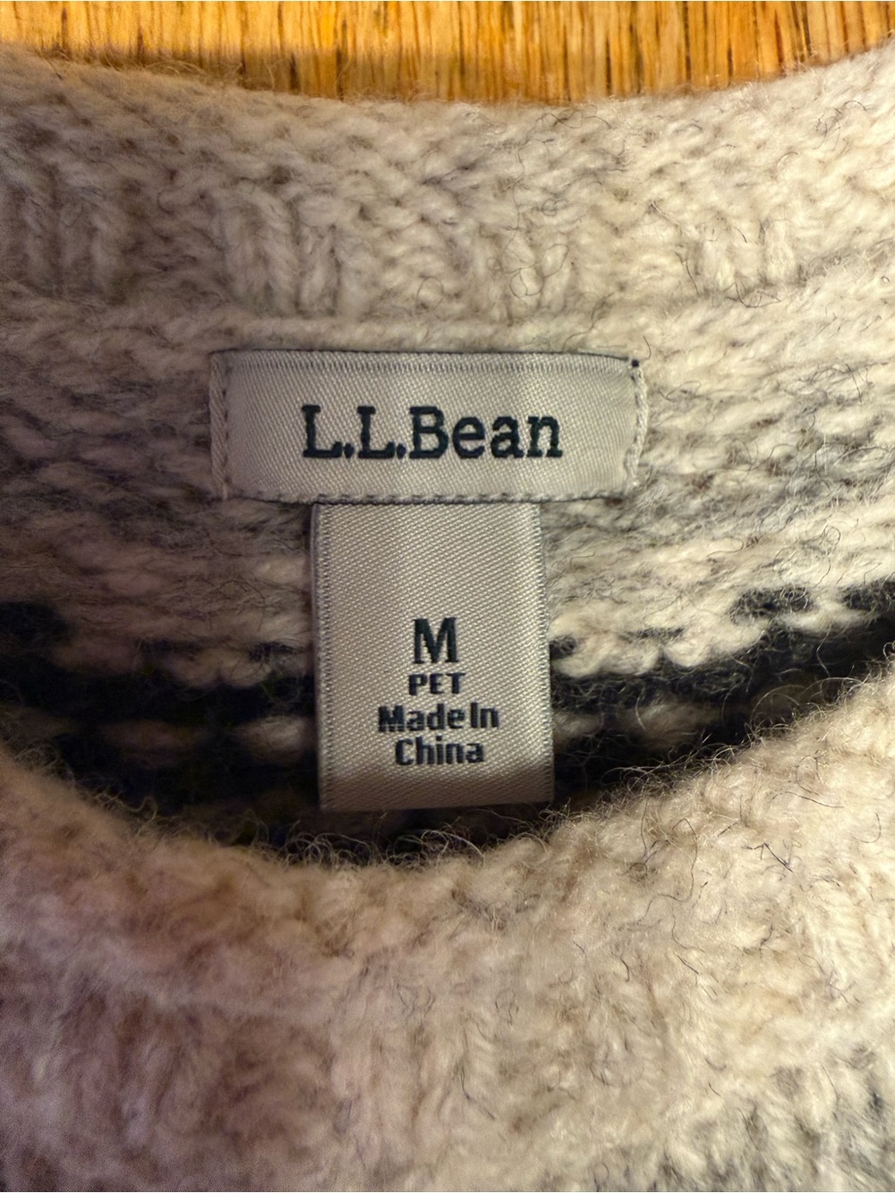 L.L.Bean 100% Lambswool Fair Isle Nordic Sweater Gray Black Women’s Medium - Picture 9 of 10